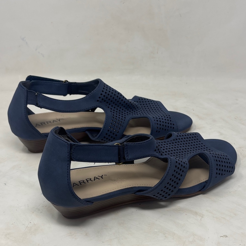 Array Women's Elegant Navy Sandals - image 5